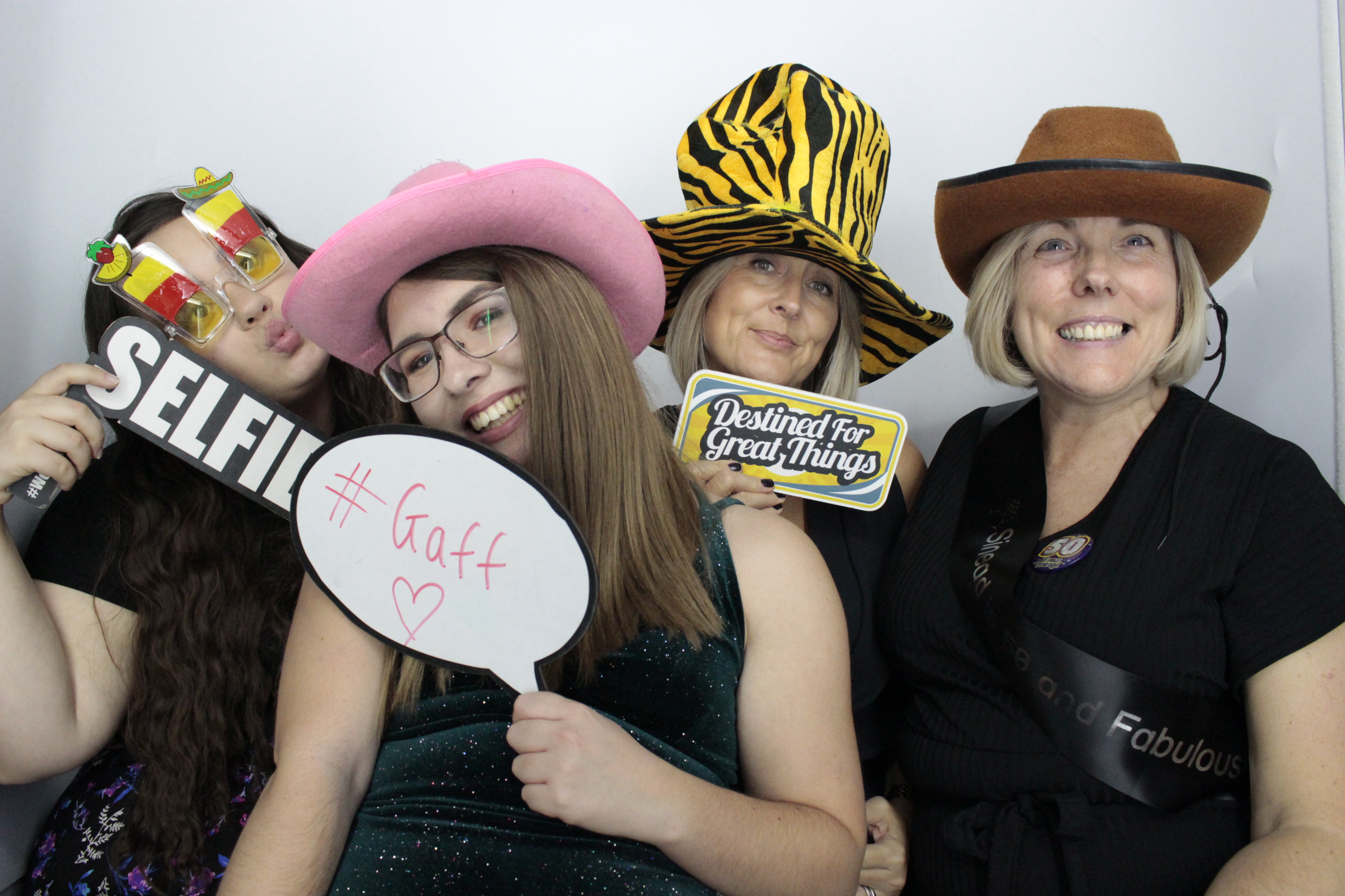Sinead Byng 50th Birthday Party | View more photos from the event at gallery.myphotoboothexperience.co.uk/u/MyPhotoBoothExperienceLtd/Sinead-Byng-50th-Birthday-Party